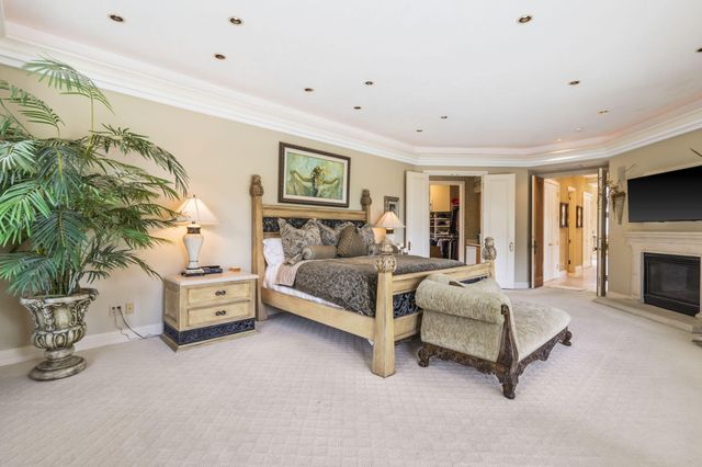 318 S Farm Road 193, Springfield, MO 65809