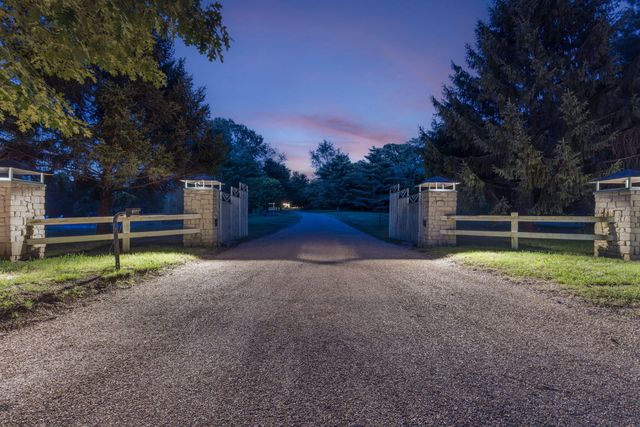 318 S Farm Road 193, Springfield, MO 65809