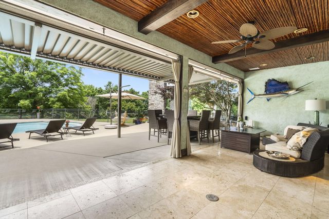 318 S Farm Road 193, Springfield, MO 65809