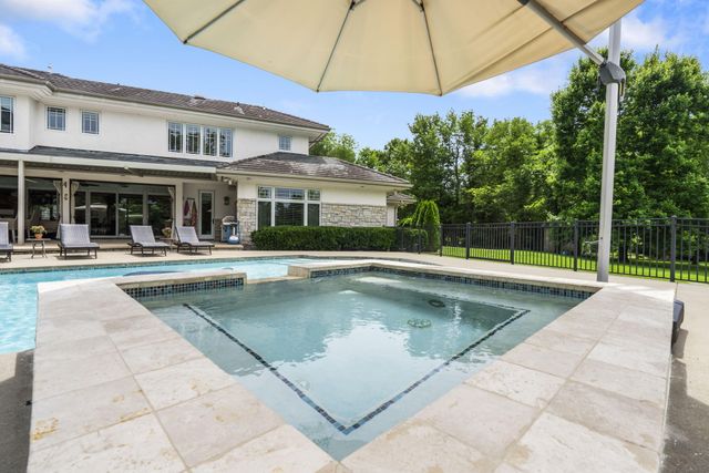 318 S Farm Road 193, Springfield, MO 65809