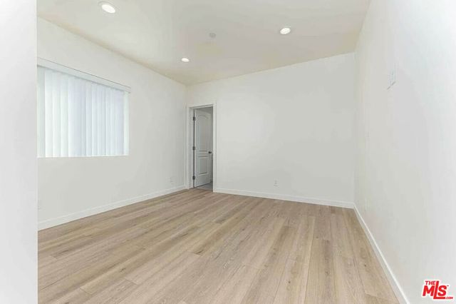 2101 S Burnside Avenue, Los Angeles, CA 90016