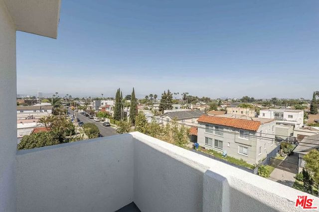 2101 S Burnside Avenue, Los Angeles, CA 90016