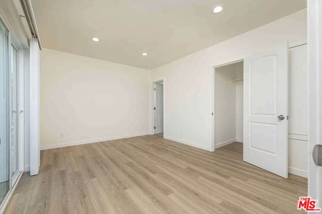 2101 S Burnside Avenue, Los Angeles, CA 90016