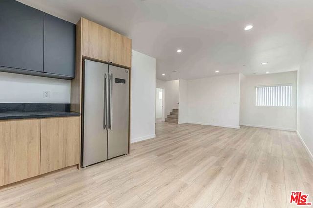 2101 S Burnside Avenue, Los Angeles, CA 90016