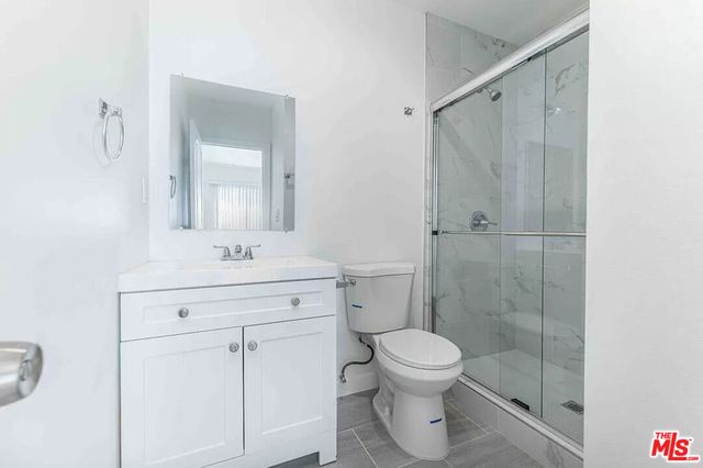 2101 S Burnside Avenue, Los Angeles, CA 90016
