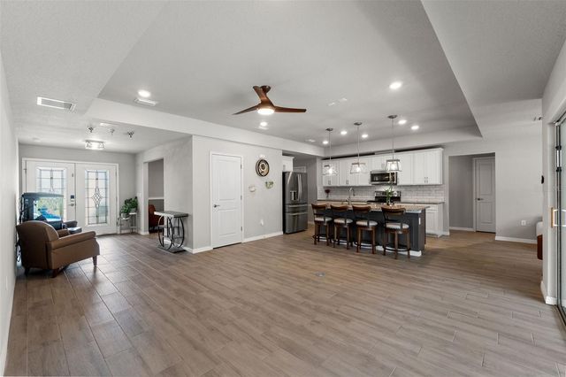 12182 PIONEER AVENUE, Weeki Wachee, FL 34614