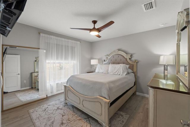 12182 PIONEER AVENUE, Weeki Wachee, FL 34614