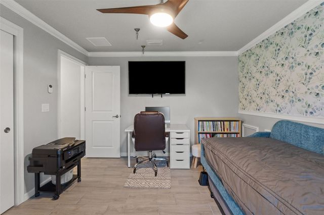 12182 PIONEER AVENUE, Weeki Wachee, FL 34614