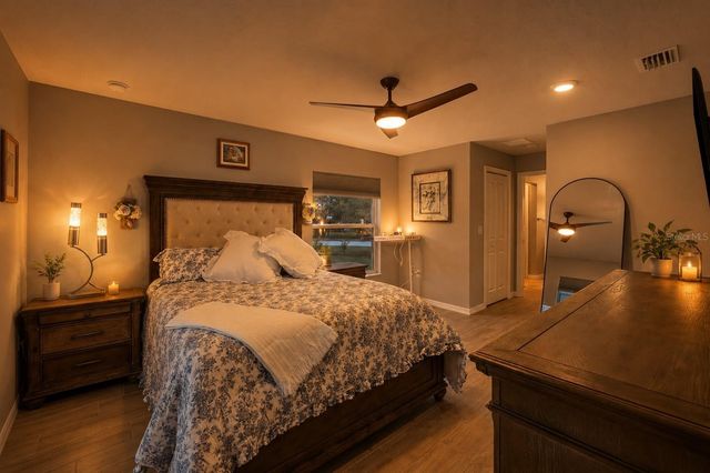 12182 PIONEER AVENUE, Weeki Wachee, FL 34614