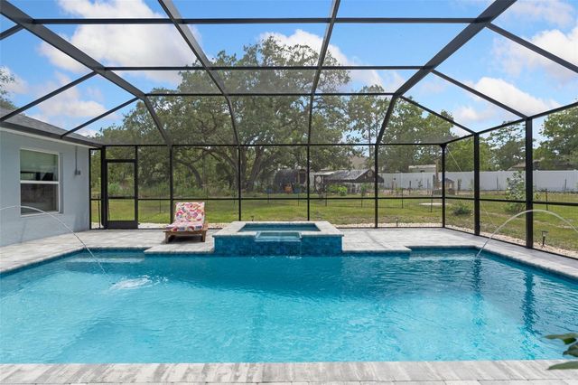 12182 PIONEER AVENUE, Weeki Wachee, FL 34614