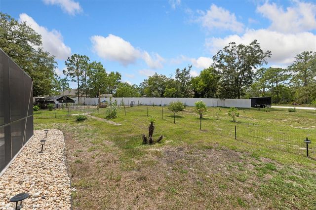 12182 PIONEER AVENUE, Weeki Wachee, FL 34614