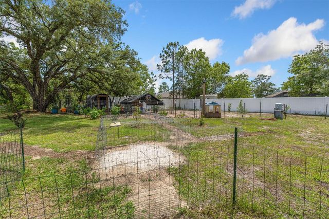 12182 PIONEER AVENUE, Weeki Wachee, FL 34614