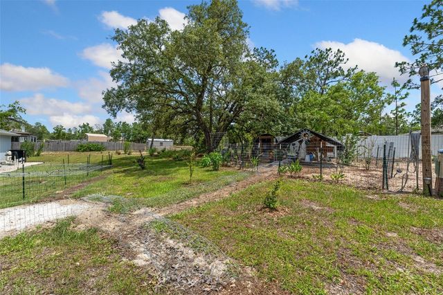 12182 PIONEER AVENUE, Weeki Wachee, FL 34614