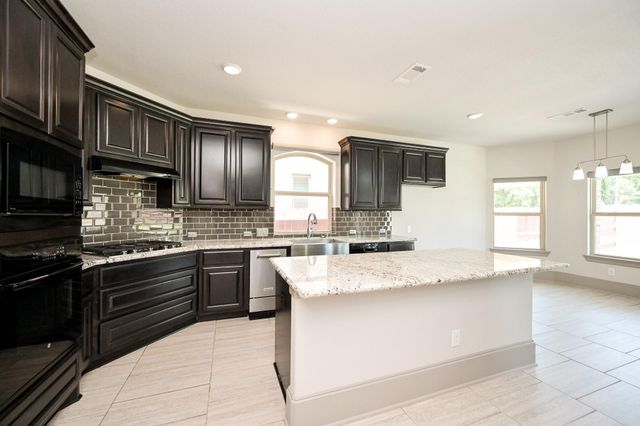 25235 Birchwood Springs Avenue, Porter, TX 77365