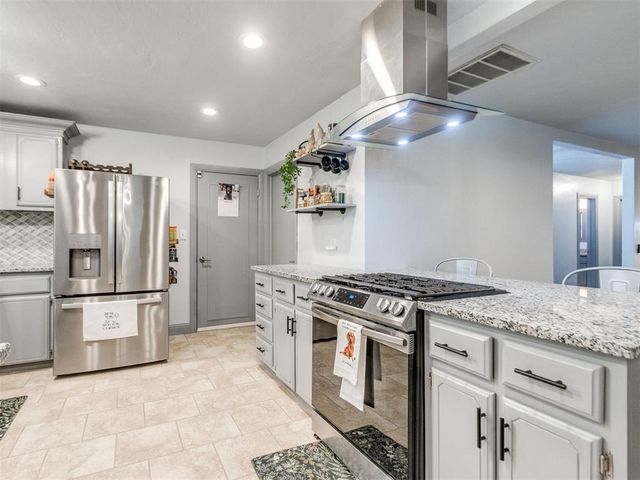 1717 N Fordson Avenue, Bethany, OK 73008