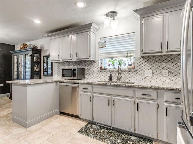 1717 N Fordson Avenue, Bethany, OK 73008