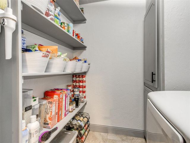 1717 N Fordson Avenue, Bethany, OK 73008