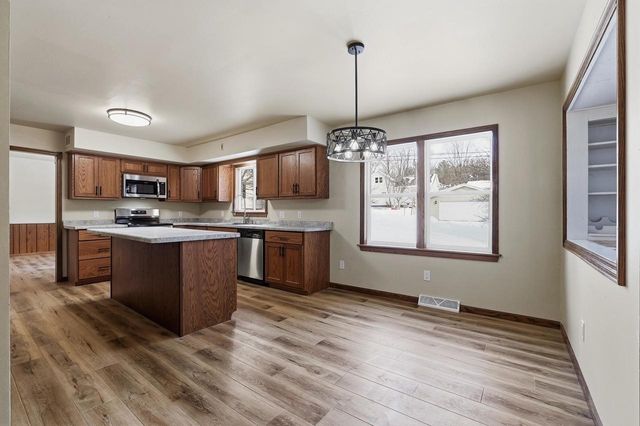 505 N 11TH STREET, Wausau, WI 54403