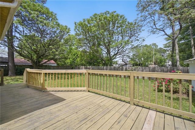 1207 Earle AVE, Chesapeake, VA 23324