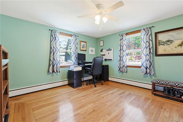 18 Adelaide Avenue, Smithfield, RI 02917