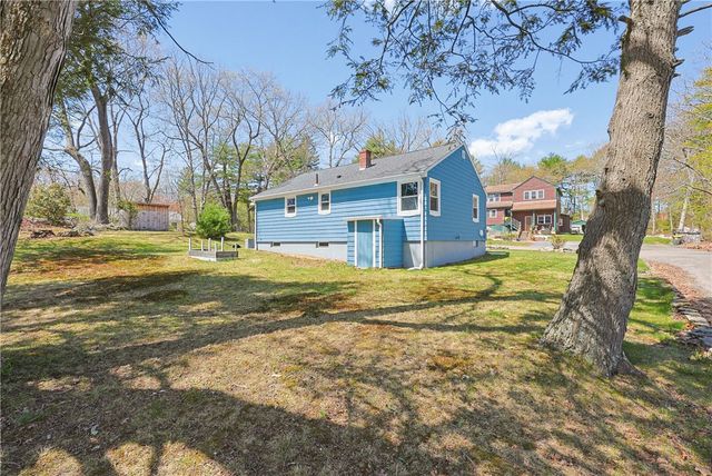 18 Adelaide Avenue, Smithfield, RI 02917
