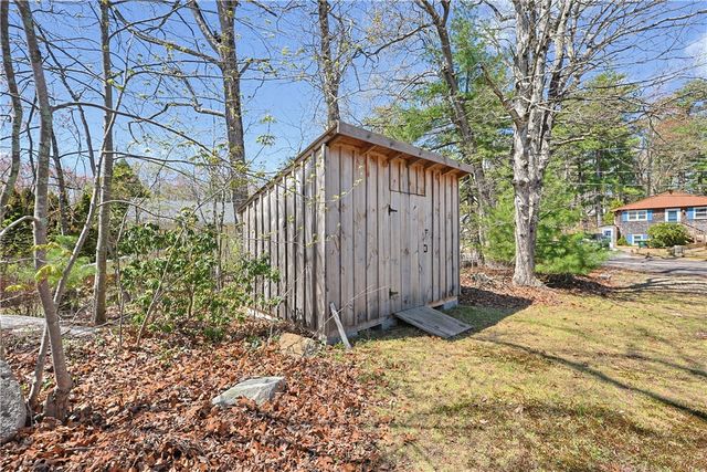 18 Adelaide Avenue, Smithfield, RI 02917