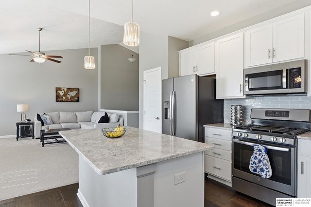 8225 Kilpatrick Parkway, Bennington, NE 68007