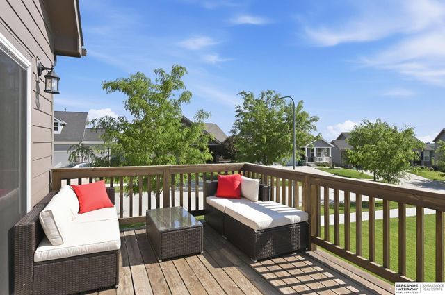 8225 Kilpatrick Parkway, Bennington, NE 68007