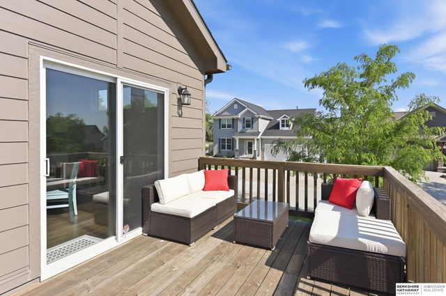 8225 Kilpatrick Parkway, Bennington, NE 68007