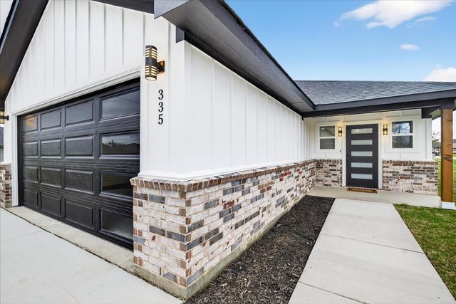 335 Flying Bridge, Gun Barrel City, TX 75156