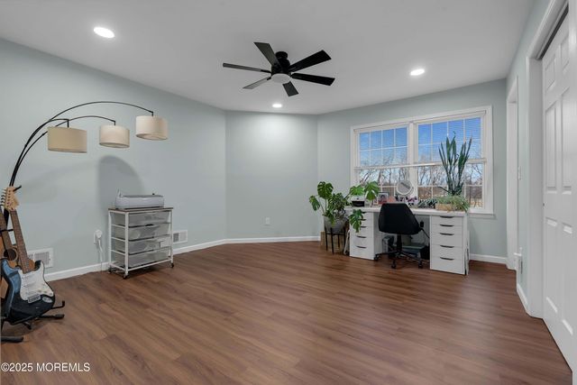 13 Dutch Lane, Hazlet, NJ 07730