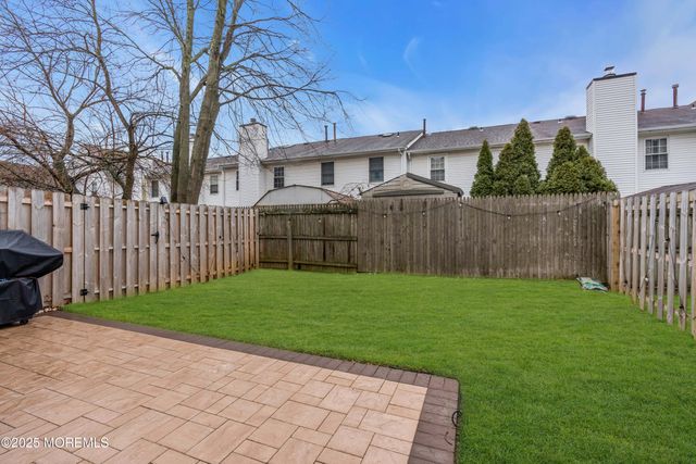 13 Dutch Lane, Hazlet, NJ 07730