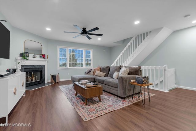 13 Dutch Lane, Hazlet, NJ 07730