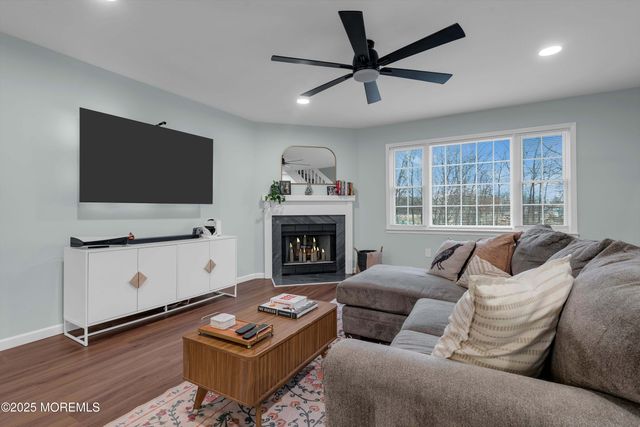 13 Dutch Lane, Hazlet, NJ 07730