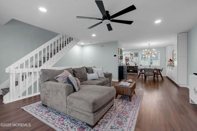 13 Dutch Lane, Hazlet, NJ 07730