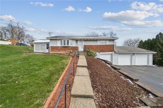 6 Marilou Dr, Penn Twp, PA 15644