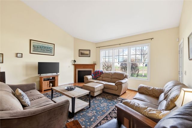 271 Bretlyn Circle Circle, Brighton, NY 14618