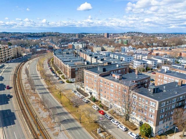 1607 Commonwealth Ave 4, Boston, MA 02135