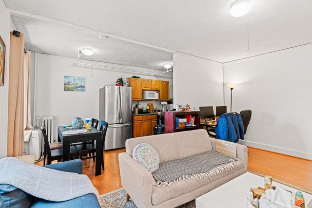 1607 Commonwealth Ave 4, Boston, MA 02135