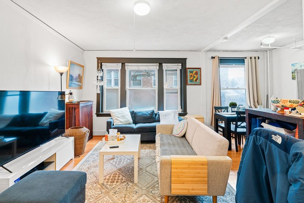 1607 Commonwealth Ave 4, Boston, MA 02135