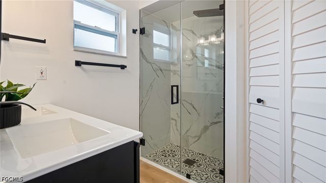 1393 White Cedar LN, North Fort Myers, FL 33917