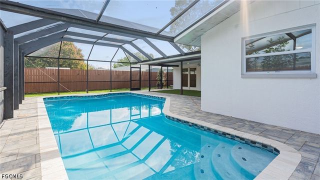 1393 White Cedar LN, North Fort Myers, FL 33917
