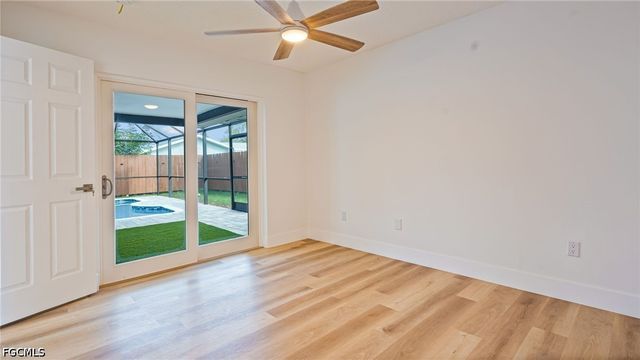 1393 White Cedar LN, North Fort Myers, FL 33917