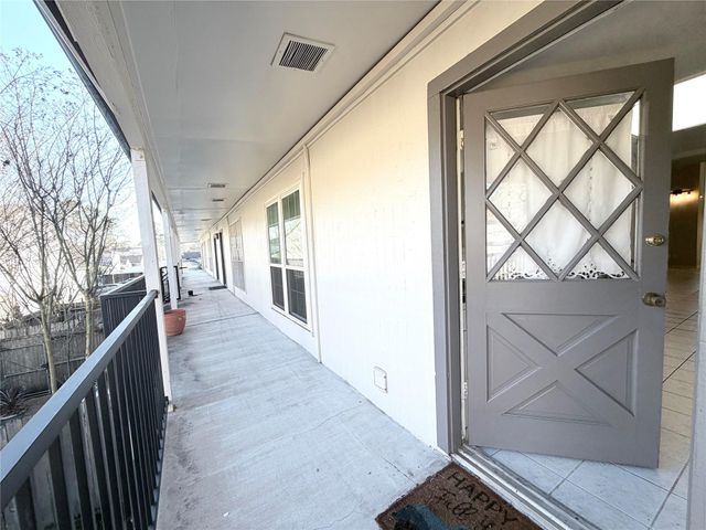 12633 Memorial Drive 74, Houston, TX 77024