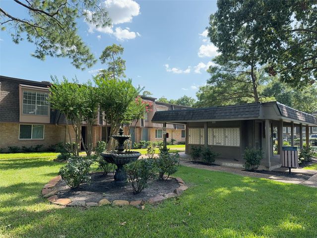 12633 Memorial Drive 74, Houston, TX 77024