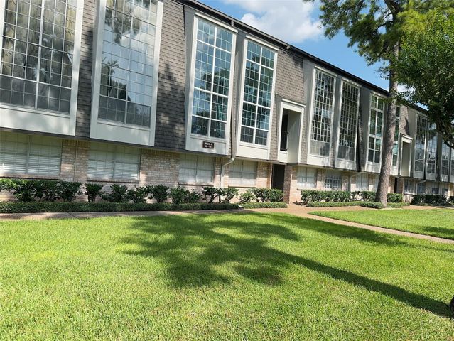 12633 Memorial Drive 74, Houston, TX 77024
