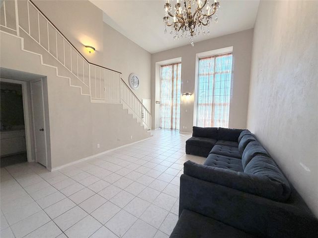 12633 Memorial Drive 74, Houston, TX 77024