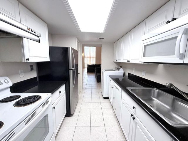 12633 Memorial Drive 74, Houston, TX 77024