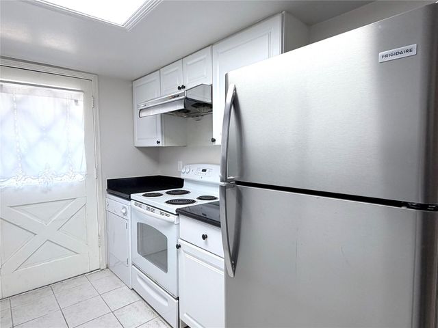 12633 Memorial Drive 74, Houston, TX 77024