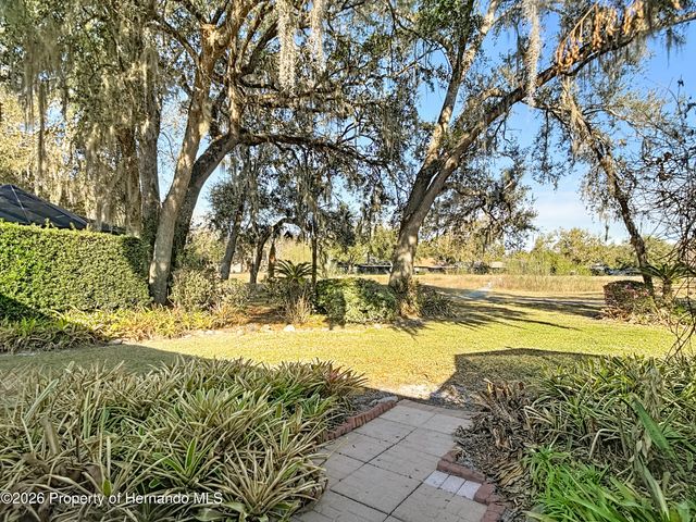 34481 Cedarfield Drive, Ridge Manor, FL 33523